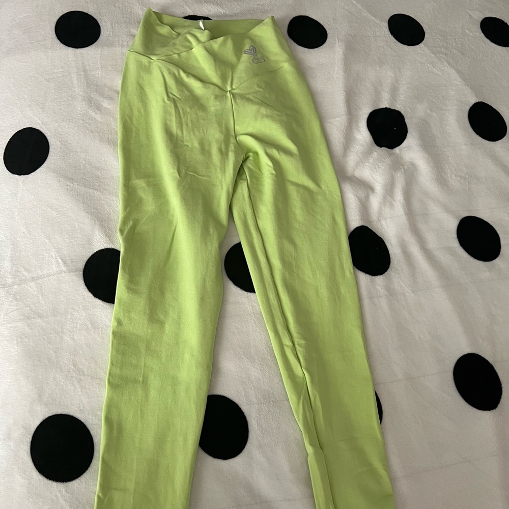 SOLD 🚫 | NEON CLS Sportswear Leggings - Size Small (Open to Offers)